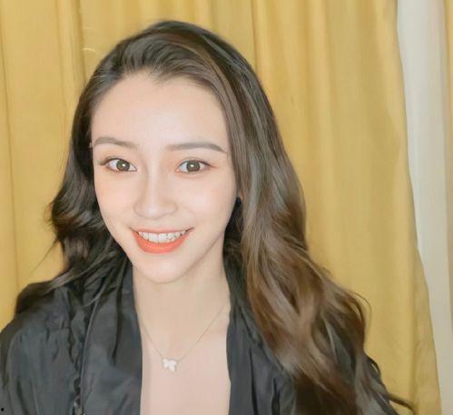 今日吃瓜女明星是谁啊图片,揭秘当红女明星的吃瓜瞬间